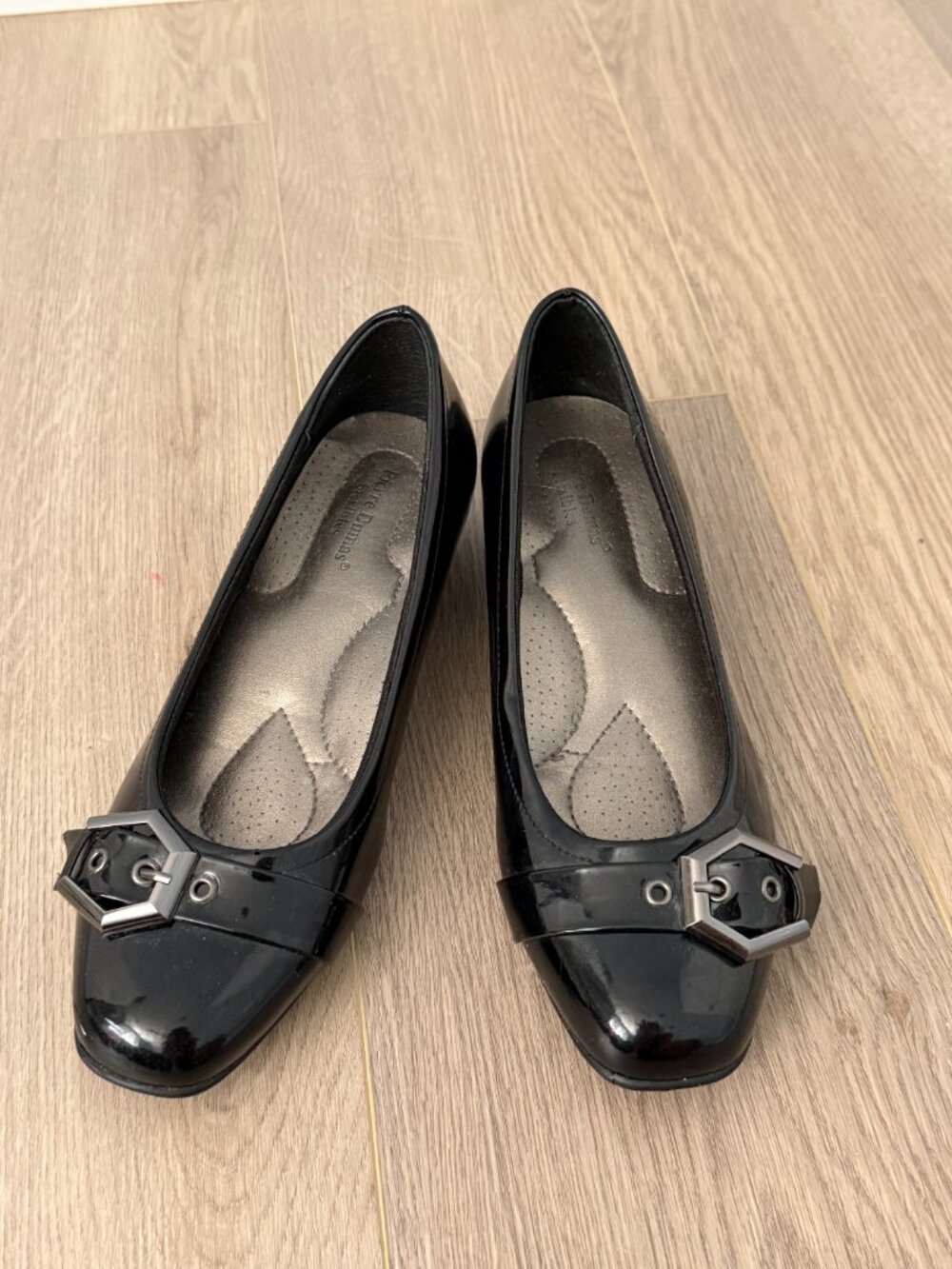 Pierre Dumas Flexibles black patent buckle heels, size 9M
